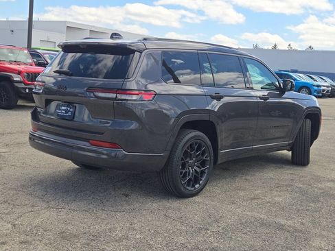 New 2026 Jeep Grand Cherokee L Summit AWD/4WD image 13