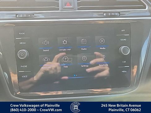Certified 2024 Volkswagen Tiguan SE AWD/4WD image 7