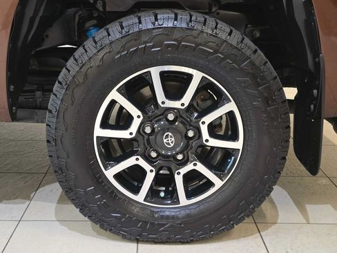 Used 2017 Toyota Tundra SR5 w/ TRD Off Road Package AWD/4WD image 8