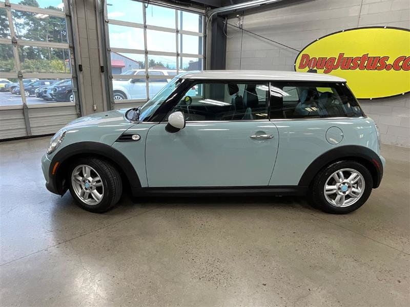 Used 2012 MINI Cooper Hardtop FWD image 2