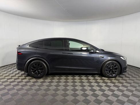 Used 2024 Tesla Model X AWD/4WD image 5