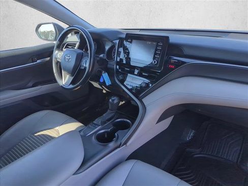Used 2023 Toyota Camry SE FWD image 19
