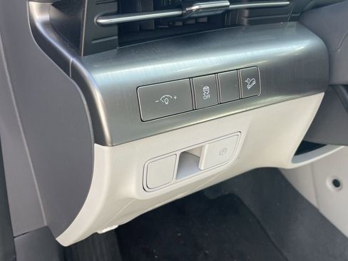 Certified 2025 Hyundai Kona SEL AWD/4WD image 7