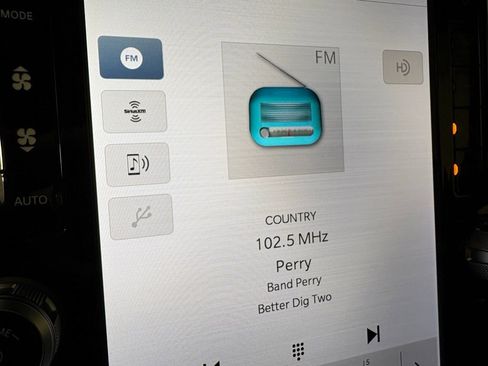 Used 2024 RAM 3500 Big Horn w/ Safety Group image 31