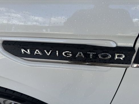 Used 2023 Lincoln Navigator Reserve image 22