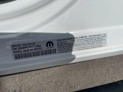 Used 2024 RAM 3500 Tradesman image 31