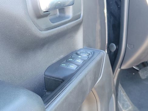 Used 2019 Chevrolet Silverado 1500 Custom Trail Boss w/ Custom Convenience Package image 17