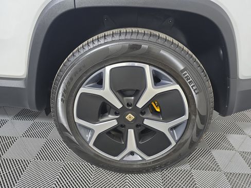 Used 2024 Rivian R1S Adventure AWD/4WD image 10