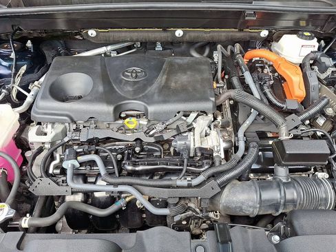 Used 2022 Toyota Venza XLE AWD/4WD image 28