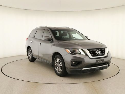 Used 2020 Nissan Pathfinder S FWD image 10