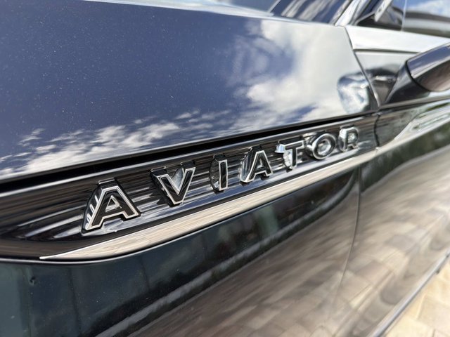 Used 2020 Lincoln Aviator Black Label w/ Dynamic Handling Package AWD/4WD image 8