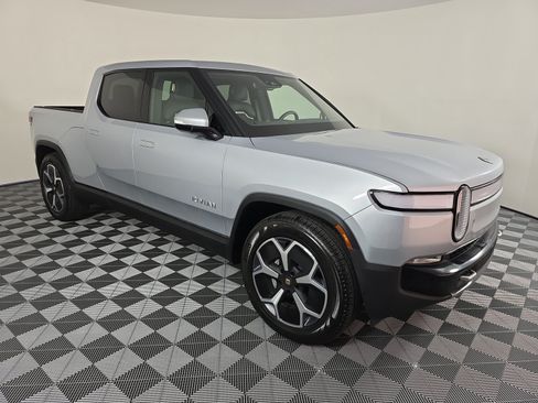 Used 2024 Rivian R1T Adventure Dual AWD/4WD image 7