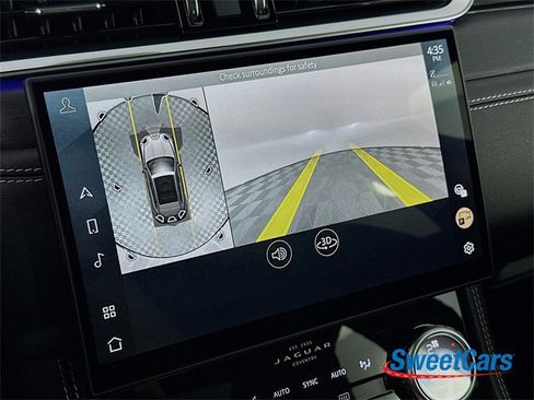 Used 2025 Jaguar F-PACE R-Dynamic S image 28