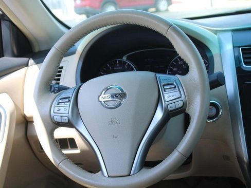 Used 2013 Nissan Altima 2.5 SV image 12