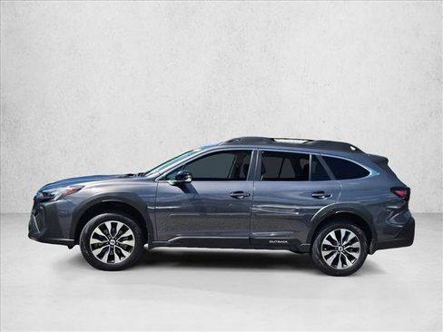 Used 2023 Subaru Outback Limited AWD/4WD image 3