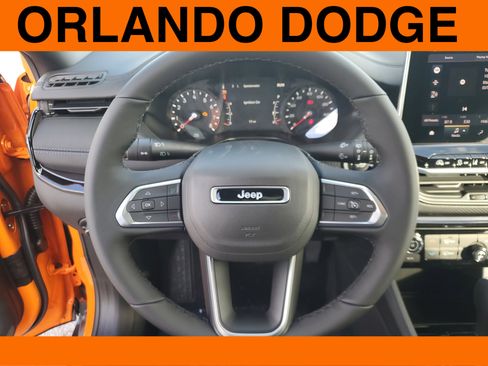 New 2026 Jeep Compass Latitude image 12