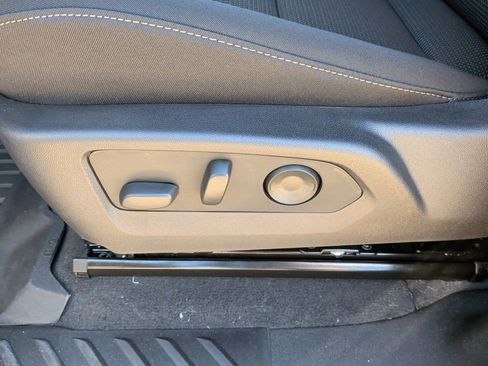 New 2026 GMC Canyon Elevation w/ Convenience Package image 13