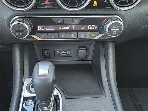 Certified 2024 Nissan Sentra SR image 23