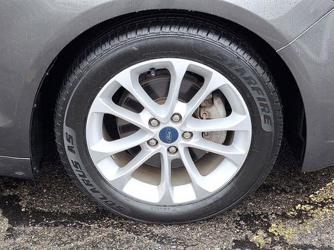 Used 2019 Ford Fusion SE image 8