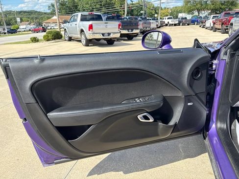 Used 2023 Dodge Challenger SXT RWD image 20