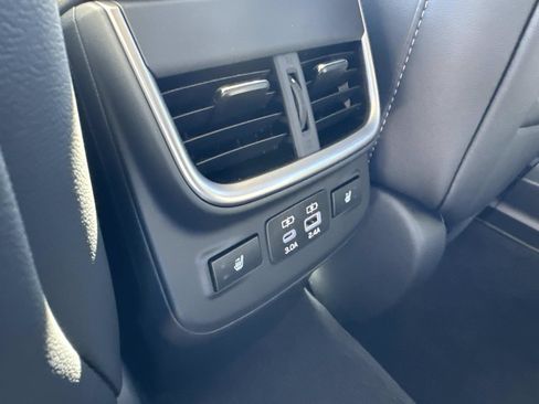 New 2025 Subaru Outback Limited image 27