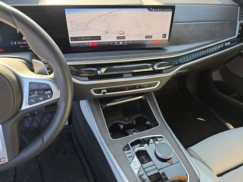 Used 2025 BMW X5 sDrive40i w/ M Sport Package image 30