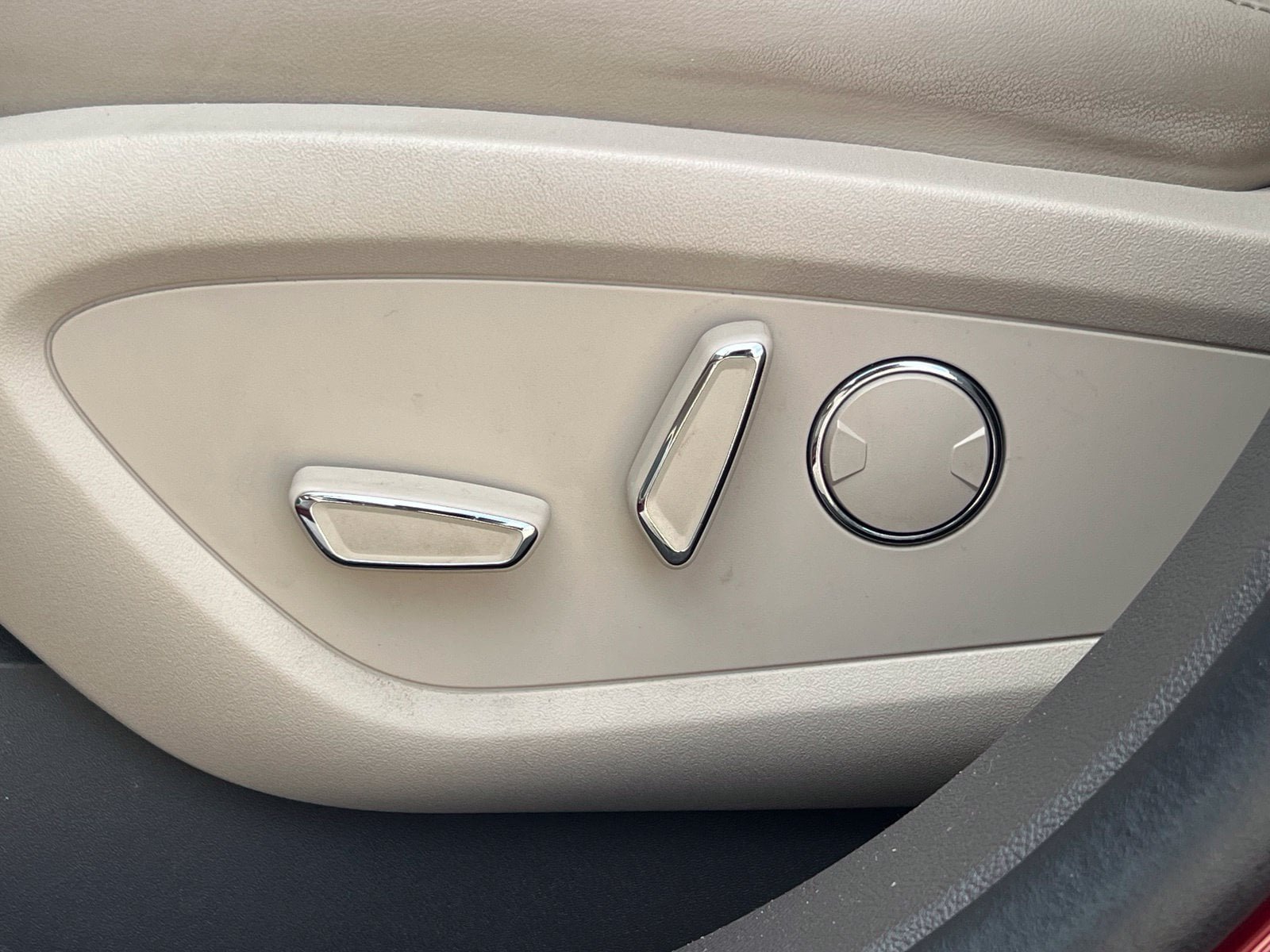 Used 2019 Lincoln Nautilus Reserve FWD image 27