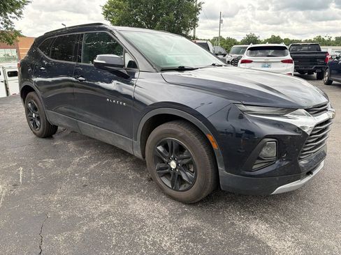 Used 2020 Chevrolet Blazer LT FWD image 2