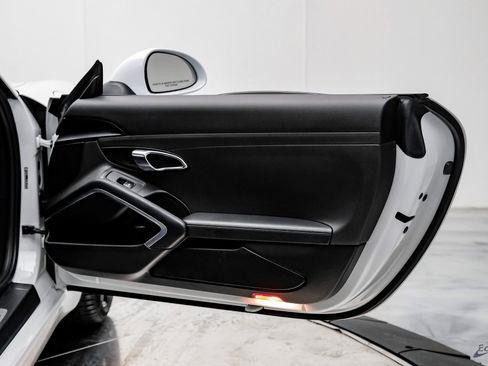 Used 2015 Porsche 911 Carrera image 70