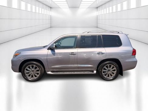 Used 2008 Lexus LX 570 4WD w/ Technology Pkg image 8