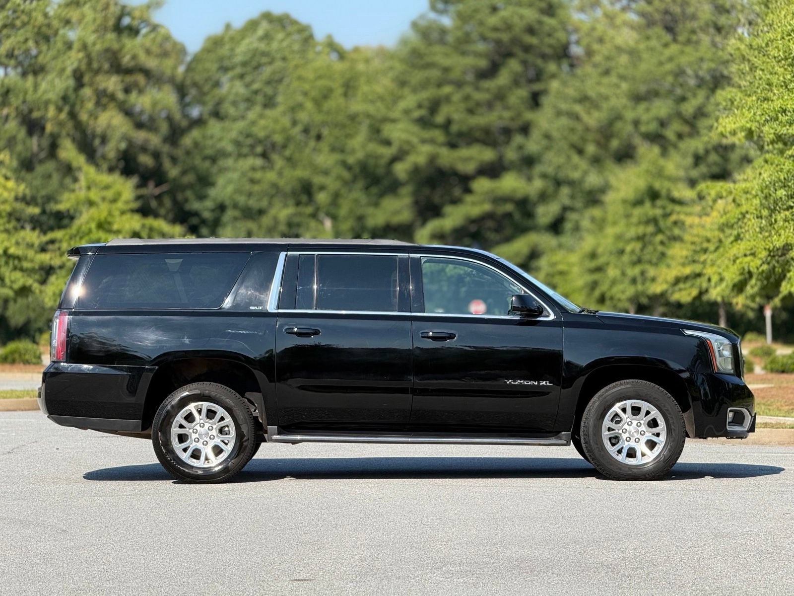 Used 2018 GMC Yukon XL SLT AWD/4WD image 12
