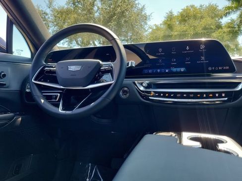 Certified 2024 Cadillac Lyriq Tech w/ Driver Assist Package AWD/4WD image 18