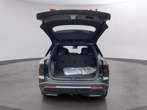 New 2026 Chevrolet Equinox RS w/ LPO, Floor Liner Package image 21