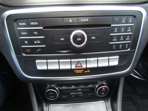 Used 2019 Mercedes-Benz CLA 250 4MATIC image 22