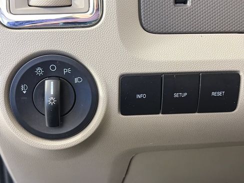 Used 2010 Ford Escape 4WD Hybrid image 23