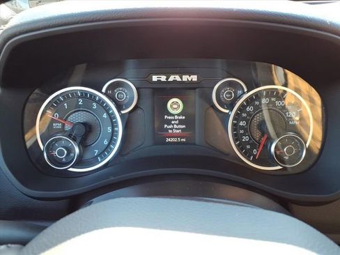 Used 2024 RAM 2500 Big Horn w/ Bed Utility Group image 15