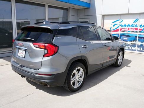 Used 2018 GMC Terrain SLE w/ Driver Convenience Package image 34