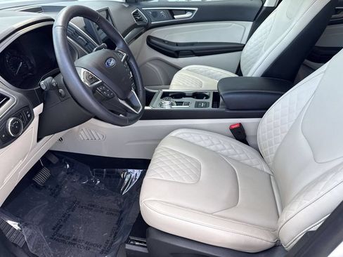 Used 2023 Ford Edge Titanium AWD/4WD image 12