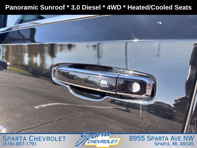 Used 2021 GMC Yukon SLT AWD/4WD image 12