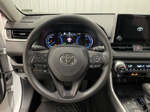 Used 2025 Toyota RAV4 XLE w/ Convenience Package AWD/4WD image 19