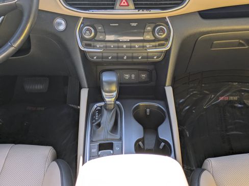 Used 2020 Hyundai Santa Fe Limited w/ Cargo Package image 19