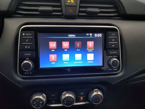 Used 2024 Nissan Versa S w/ S Plus Package FWD image 25