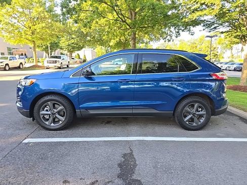 Used 2022 Ford Edge SEL w/ Sport Appearance Package AWD/4WD image 5