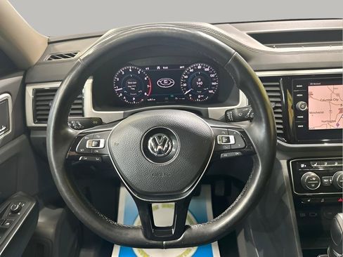Used 2018 Volkswagen Atlas SEL Premium AWD/4WD image 18
