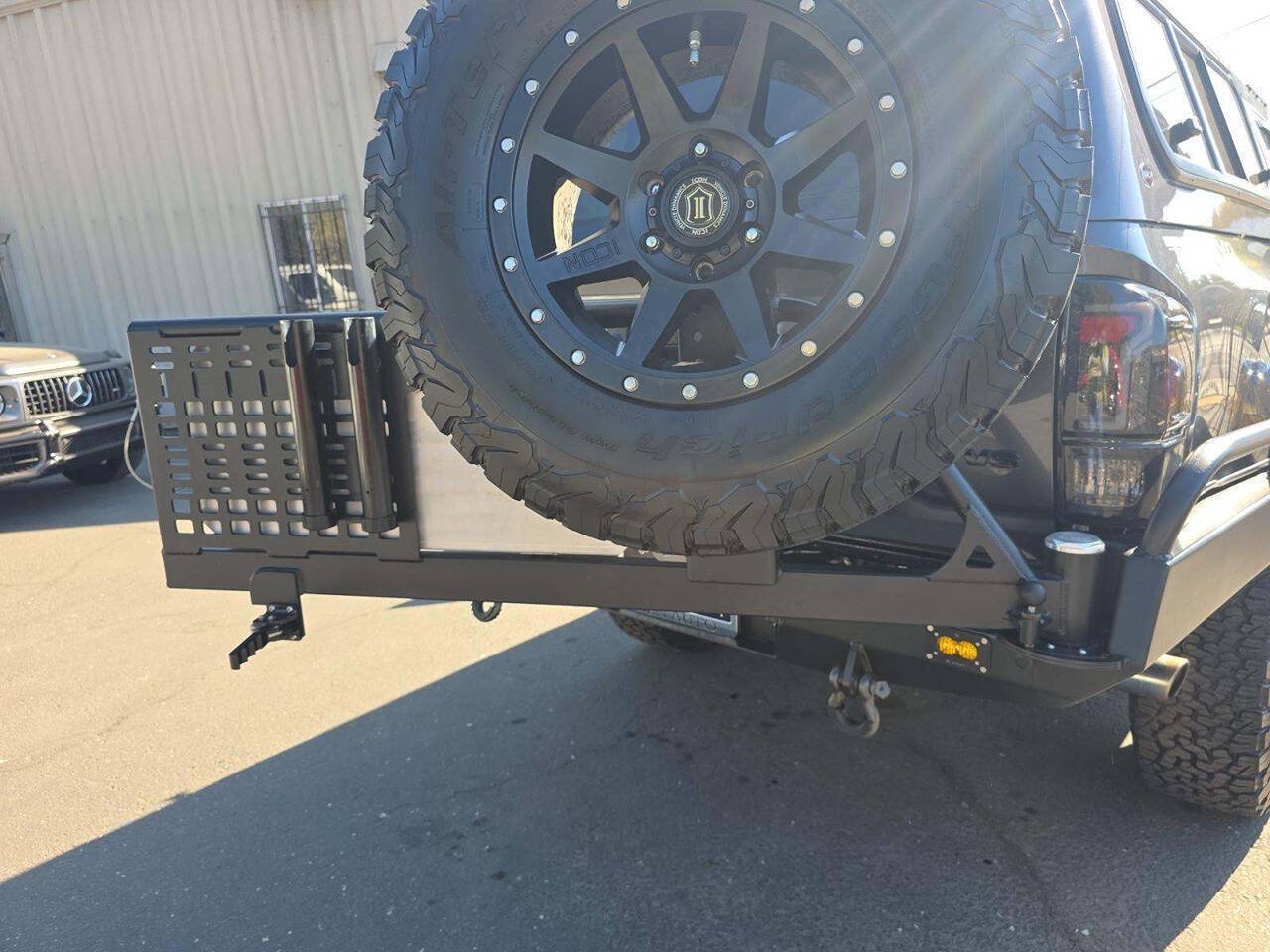 Used 2021 Toyota Tacoma TRD Off-Road w/ Technology Package AWD/4WD image 27