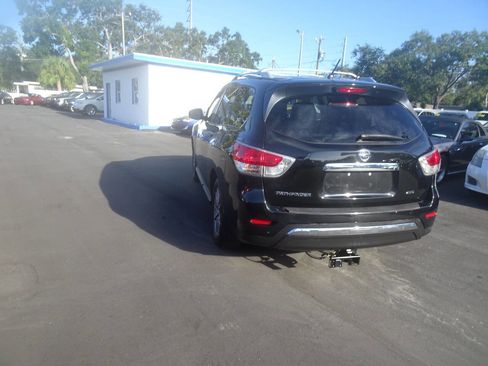 Used 2015 Nissan Pathfinder S image 7