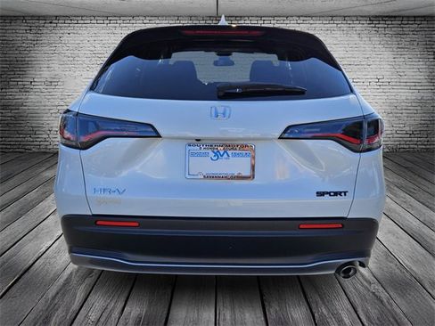 Certified 2024 Honda HR-V Sport image 4
