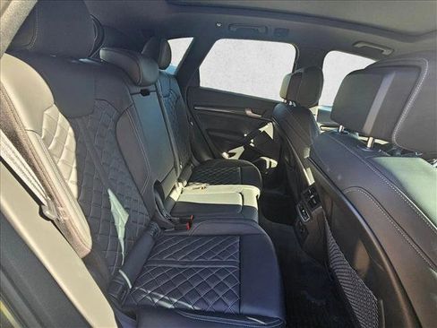 Used 2022 Audi SQ5 Prestige image 15