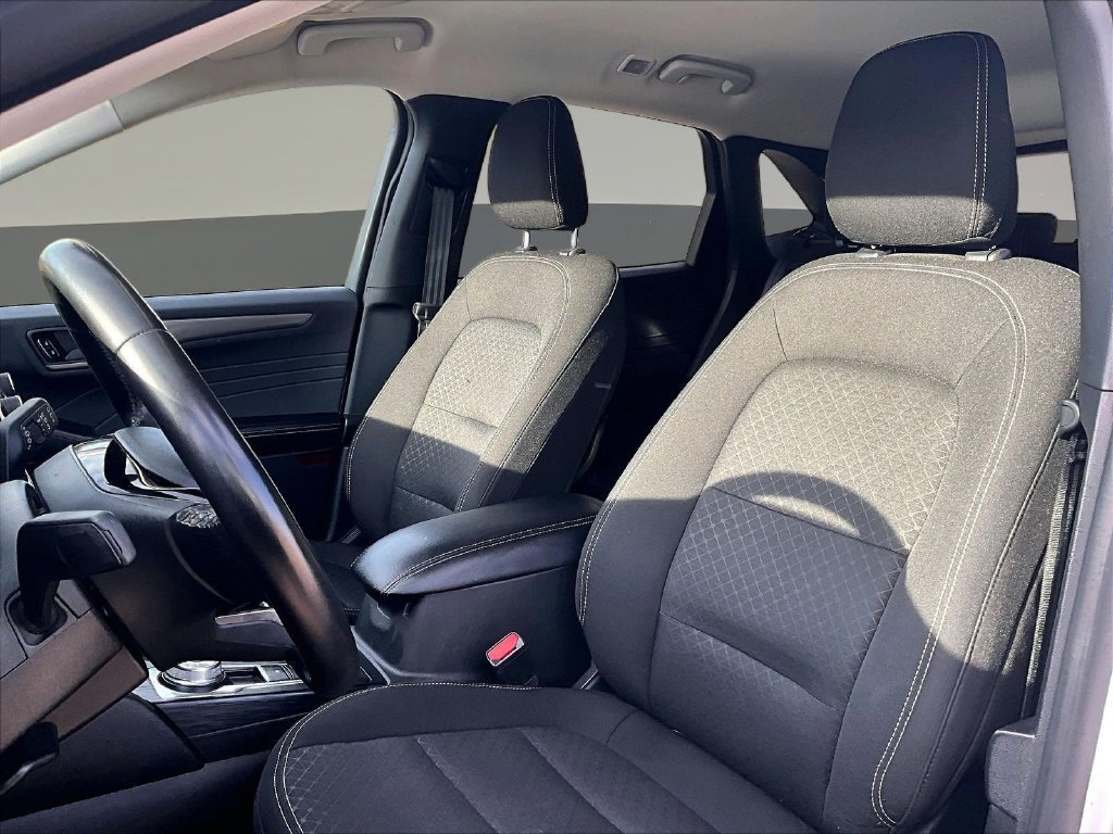 Used 2024 Ford Escape Active w/ Cold Weather Package FWD image 24