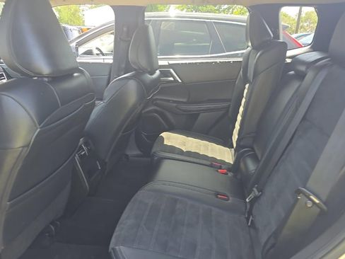 Used 2024 Mitsubishi Outlander SE AWD/4WD image 8